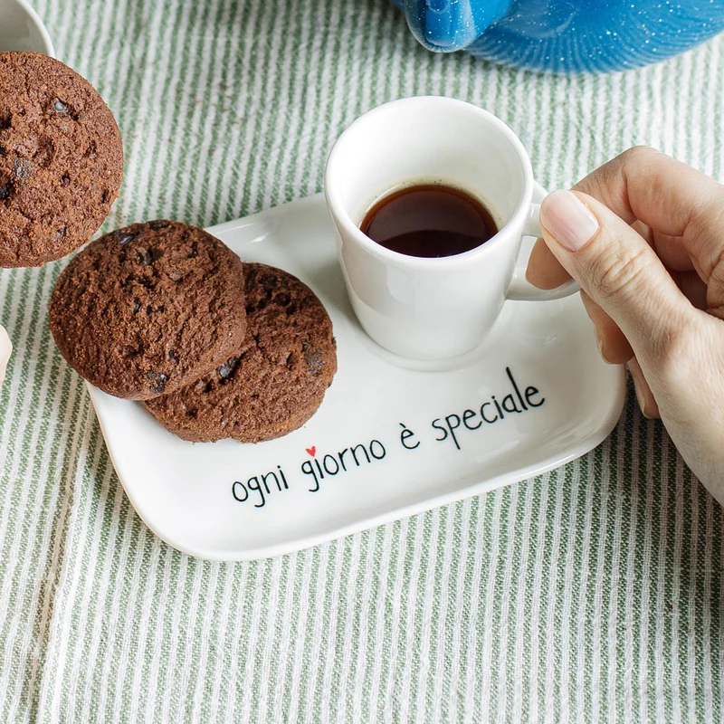 Set 2 Piattini per Tazze Espresso Ogni giorno è speciale