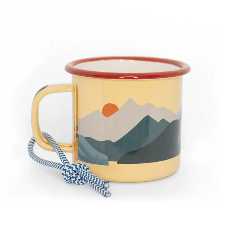 Tasse en émail - Montagnes